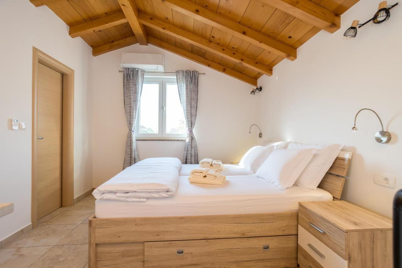 Holiday House Toici Nenadici  Eksteriør bilde