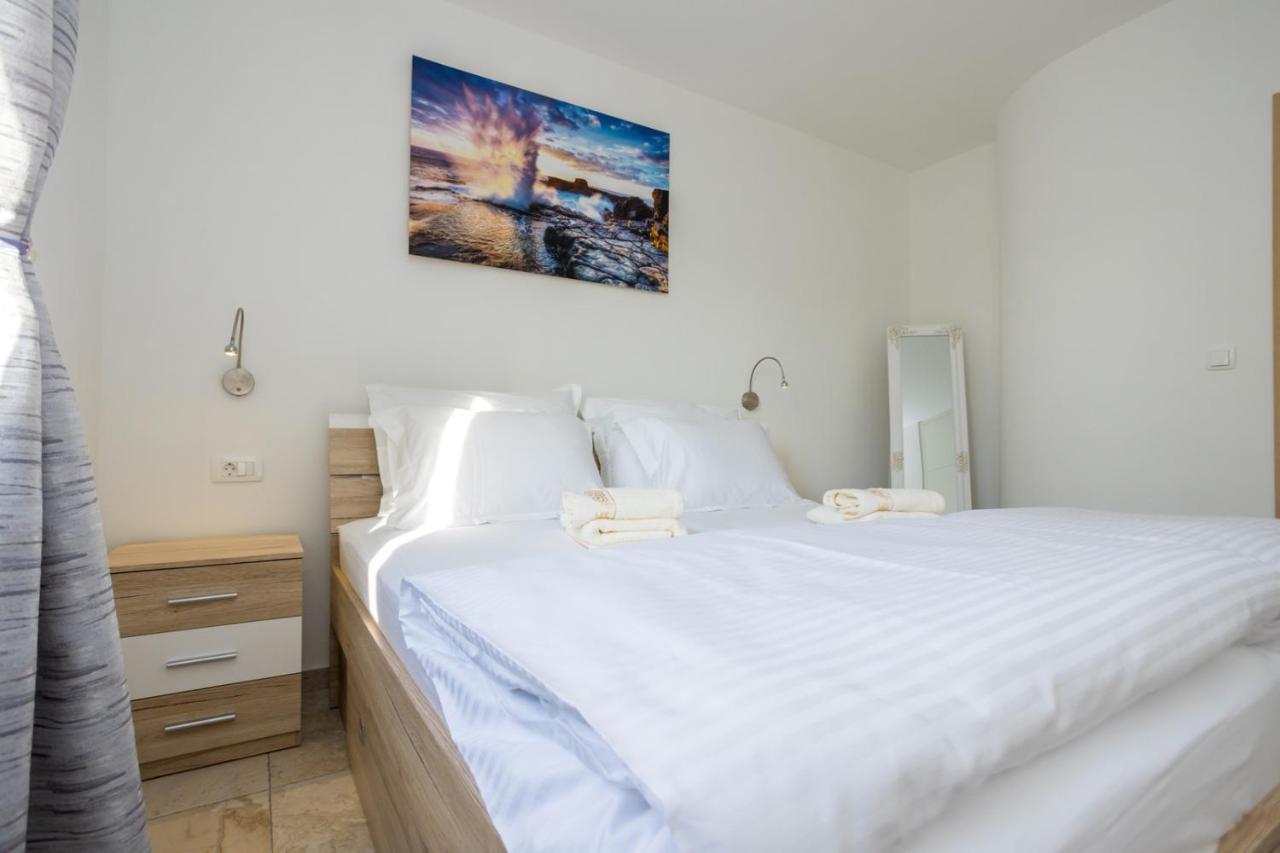 Holiday House Toici Nenadici  Eksteriør bilde